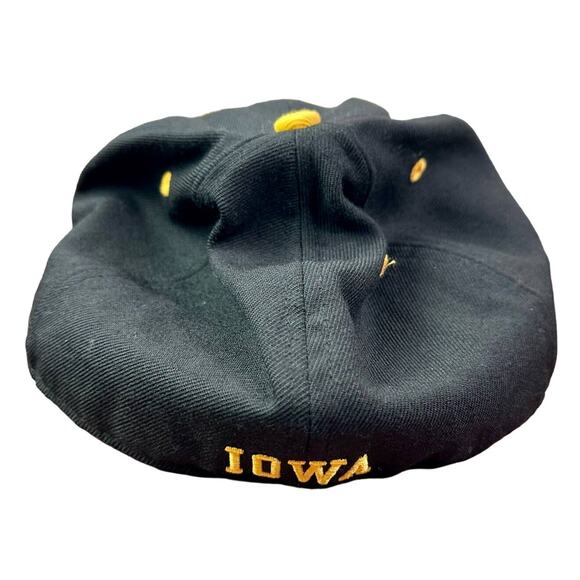 Nike 643 University Of Iowa Hawkeyes Adult 7 1/8 Black 100% Wool Baseball Cap - Picture 2 of 7